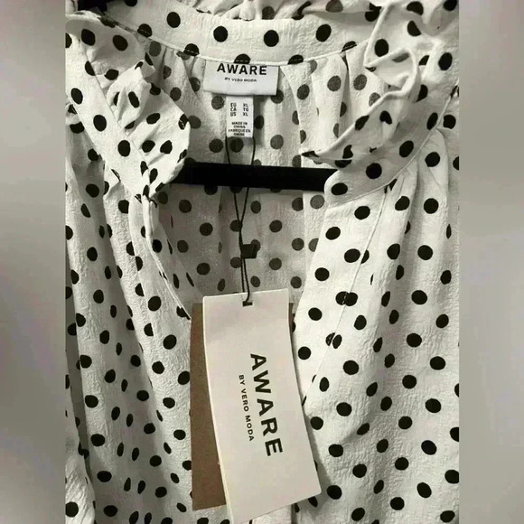 AWARE BY VERO MODA Cornelia V-Neck Three-Quarter Sleeve Dress in Snow White - Picture 7 of 8